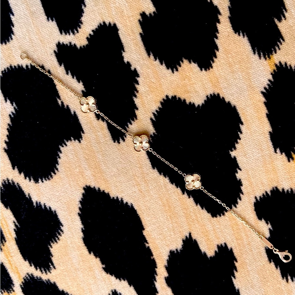 3 Clover motifs bracelet - 18K gold